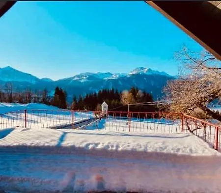 Tom's Alpenhuette Appartement